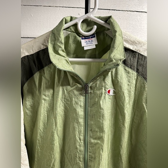 Champion Lightweght Windbreaker Block Pattern Full Zip Jacket - Picture 4 of 8